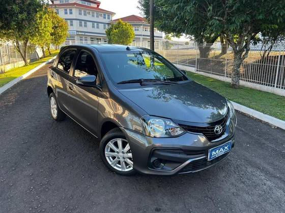 TOYOTA ETIOS 1.5 X PLUS 16V FLEX 4P AUTOMÁTICO